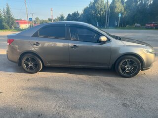 2012 Kia Cerato 6-speed II, серебристый, 780000 рублей, вид 4