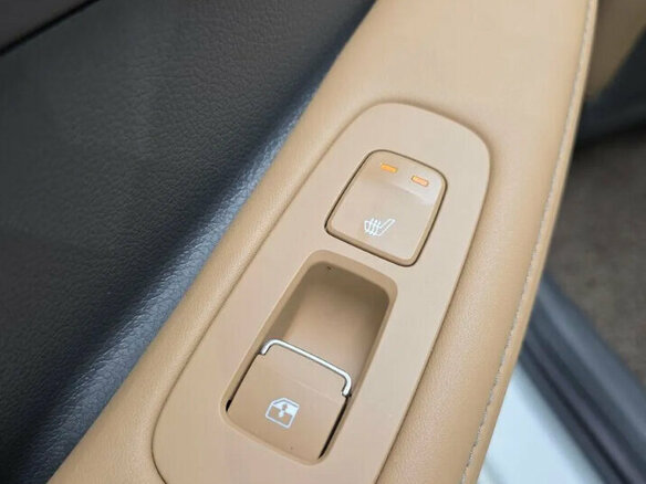 2025 Hyundai Sonata VIII (DN8) Рестайлинг, белый, 4100000 рублей - вид 16