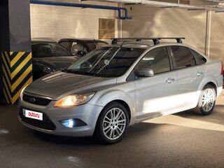 2010 Ford Focus II Рестайлинг, серебристый, 359000 рублей, вид 1