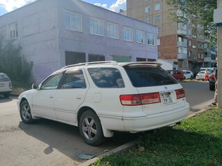 2000 Toyota Mark II Qualis VIII (X100), белый, 500000 рублей, вид 1