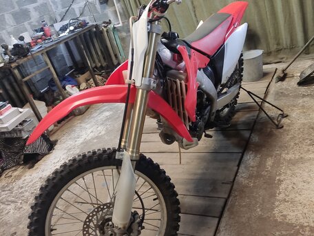 2008 Honda CRF 250R, красный, 220000 рублей, вид 2
