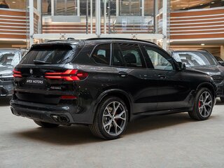 2026 BMW X5 M60i IV (G05/G18) Рестайлинг, чёрный, 18990000 рублей, вид 2