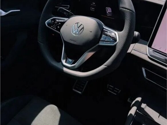 2026 Volkswagen Tiguan III (NA Market), синий, 4870000 рублей - вид 10