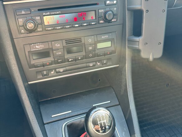 2002 Audi A4 II (B6), синий, 450000 рублей - вид 9