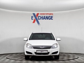2011 Opel Astra H Рестайлинг, белый, 308000 рублей, вид 2