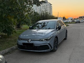 2023 Volkswagen Golf VIII, серый, 1850000 рублей, вид 2