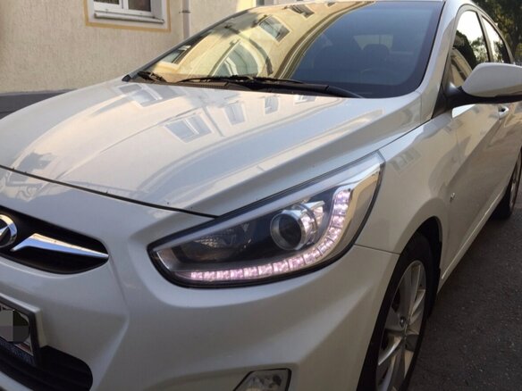 2013 Hyundai Solaris I, белый, 800000 рублей - вид 6