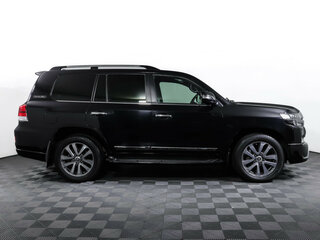 2016 Toyota Land Cruiser 200 Series Рестайлинг 2, чёрный, 5990000 рублей, вид 4