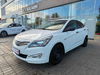 2014 Hyundai Solaris I Рестайлинг, белый, 622200 рублей, вид 3