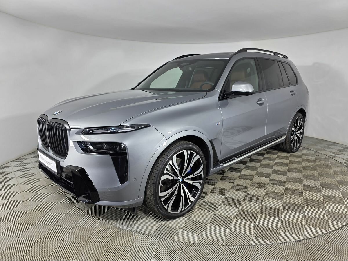 Открыть фотографии: BMW X7 I (G07) Рестайлинг