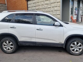 2011 Kia Sorento II, белый, 1200000 рублей, вид 3