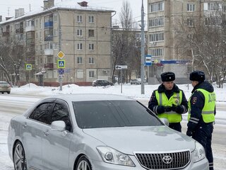 2011 Toyota Crown Majesta V (S200), серый, 2500000 рублей, вид 2