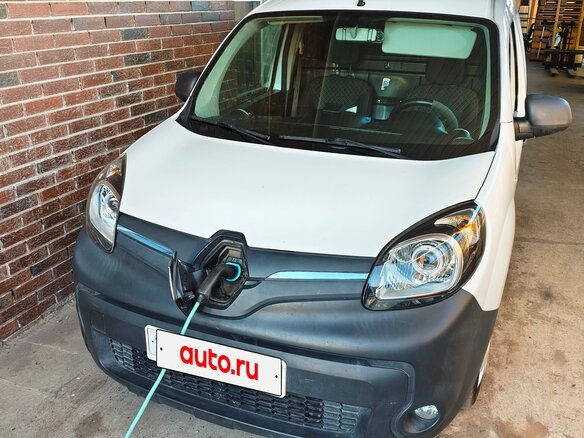 2013 Renault Kangoo, белый, 2700000 рублей