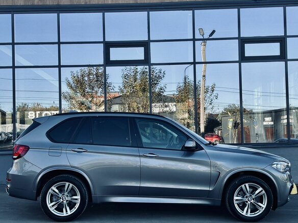 2018 BMW X5 30d III (F15), серый, 4499000 рублей - вид 4