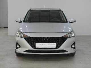 2020 Hyundai Solaris II, серебристый, 1359900 рублей, вид 2