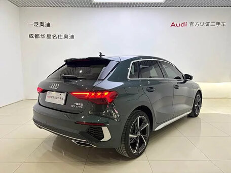 2023 Audi A3 Sportback 35 TFSI IV (8Y), серый, 1800000 рублей, вид 4