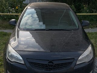 2010 Opel Astra J, чёрный, 399990 рублей, вид 3