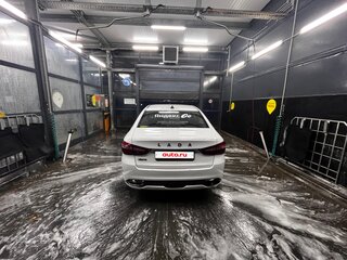 2024 Lada (ВАЗ) Vesta I Рестайлинг (NG), белый, 850000 рублей, вид 4