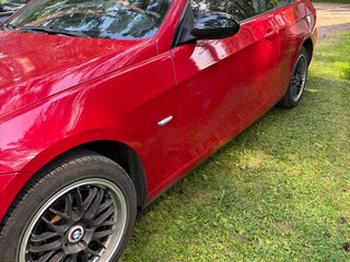 2009 BMW 3 серии 320i V (E90/E91/E92/E93), красный, 900000 рублей, вид 4