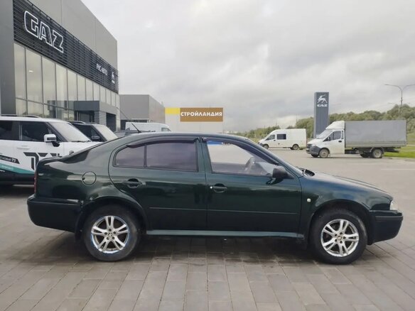 2003 Skoda Octavia I (A4) Рестайлинг, зелёный, 300000 рублей - вид 3