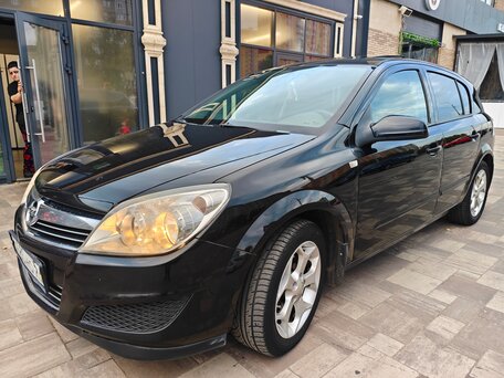 2007 Opel Astra H Рестайлинг, чёрный, 550000 рублей, вид 1