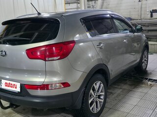 2015 Kia Sportage III Рестайлинг, серебристый, 1550000 рублей, вид 3