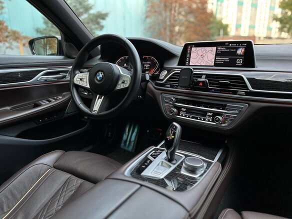 2020 BMW 7 серии 730d xDrive VI (G11/G12) Рестайлинг, чёрный, 8500000 рублей - вид 10