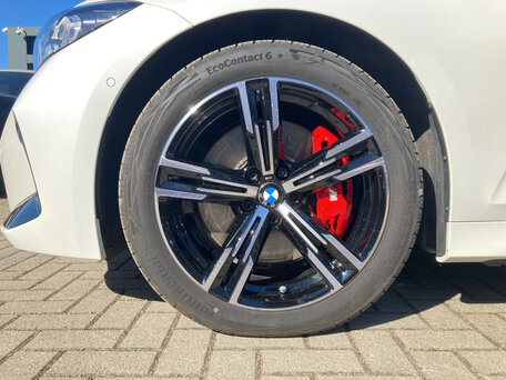 2025 BMW 3 серии 318i VII (G2x) Рестайлинг 2, белый, 5520210 рублей, вид 3
