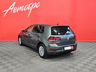 2018 Volkswagen Golf VII Рестайлинг, серый, 1649000 рублей, вид 3