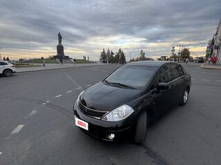 2010 Nissan Tiida I Рестайлинг, чёрный, 520000 рублей, вид 1
