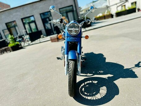 2026 Royal Enfield Classic 650, синий, 693000 рублей, вид 4