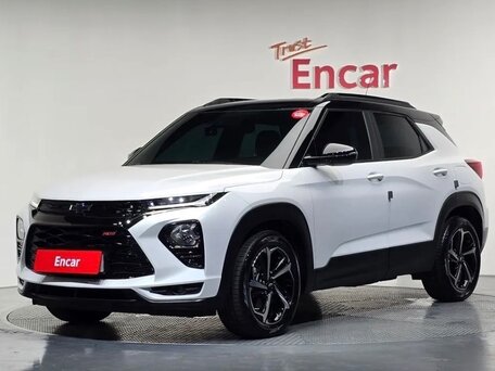 2023 Chevrolet TrailBlazer III Рестайлинг, белый, 1600000 рублей, вид 1