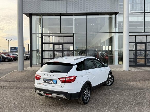 2018 Lada (ВАЗ) Vesta SW Cross I, белый, 955000 рублей - вид 8