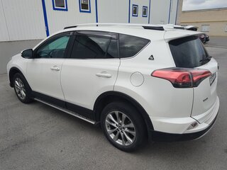 2018 Toyota RAV4 IV (XA40) Рестайлинг, белый, 2300000 рублей, вид 3