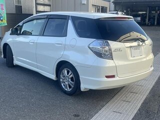 2014 Honda Fit Shuttle I Рестайлинг, белый, 685000 рублей, вид 4