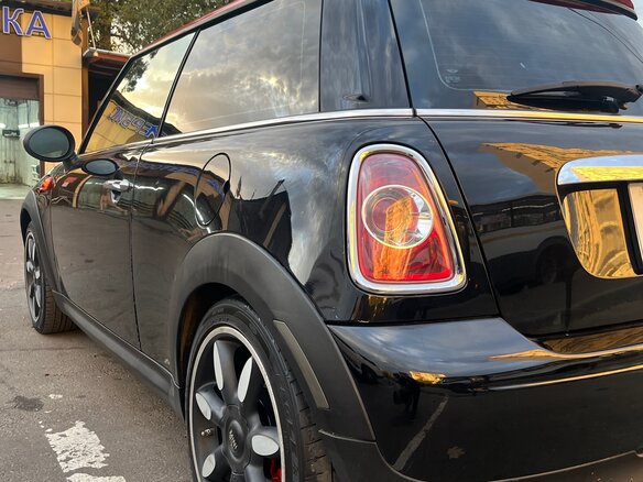 2011 Mini Hatch Cooper II (R56) Рестайлинг, чёрный, 1049000 рублей - вид 16