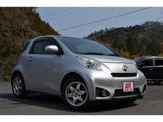 2013 Toyota iQ, серебристый, 700000 рублей, вид 4