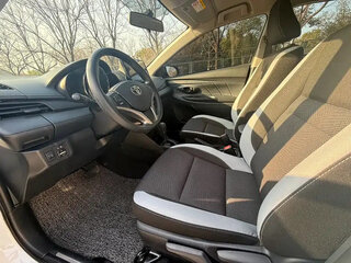 2022 Toyota Yaris L XP150 Рестайлинг, белый, 1220777 рублей, вид 5