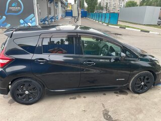 2018 Nissan Note e-Power II Рестайлинг, чёрный, 1530000 рублей, вид 2