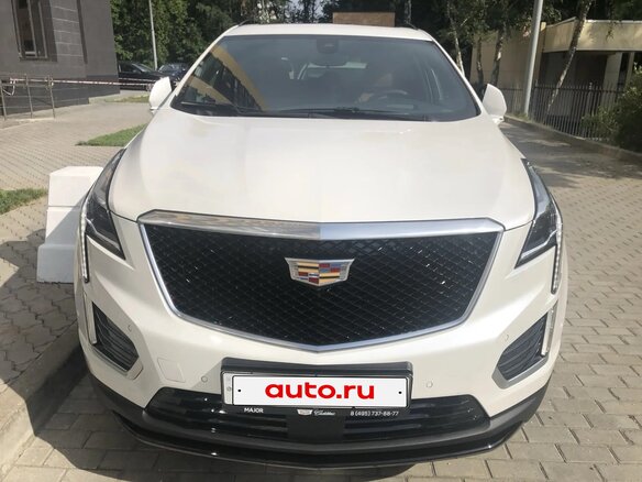 2021 Cadillac XT5 I Рестайлинг, белый, 4100000 рублей - вид 1