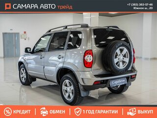 2016 Chevrolet Niva I Рестайлинг, бежевый, 573000 рублей, вид 4