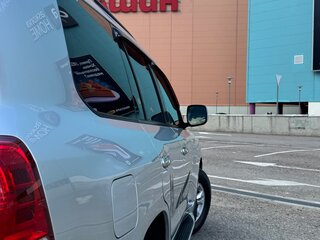 2008 Toyota Land Cruiser 200 Series, серебристый, 3500000 рублей, вид 3