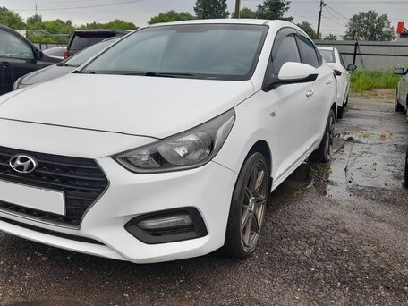 2019 Hyundai Solaris II, белый, 870000 рублей, вид 1