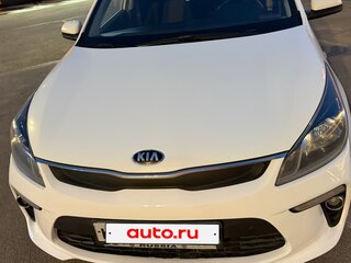 2018 Kia Rio IV, белый, 1249681 рублей, вид 3