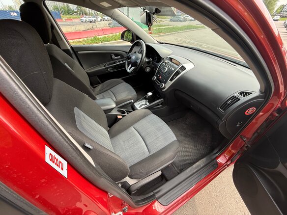 2010 Kia Ceed I Рестайлинг, красный, 600000 рублей - вид 6