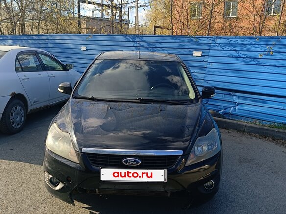 2011 Ford Focus II Рестайлинг, чёрный, 540000 рублей - вид 3