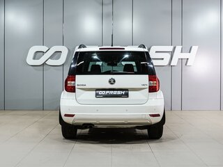 2013 Skoda Yeti I Рестайлинг, белый, 999000 рублей, вид 4