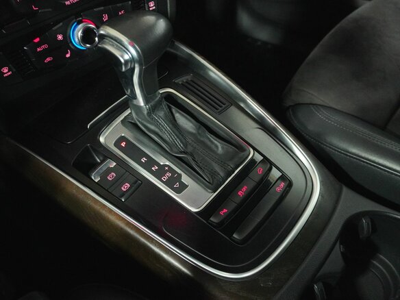 2015 Audi Q5 I (8R) Рестайлинг, чёрный, 1536000 рублей - вид 15