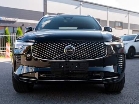 2026 Volvo XC90 B5 II Рестайлинг 2, чёрный, 10100000 рублей, вид 3