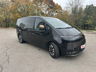 2022 Hyundai Staria I, чёрный, 4000000 рублей, вид 2
